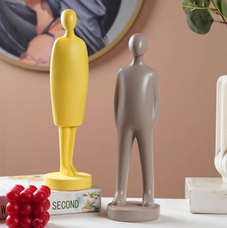 Refined Presence : The Art of Minimal Expression