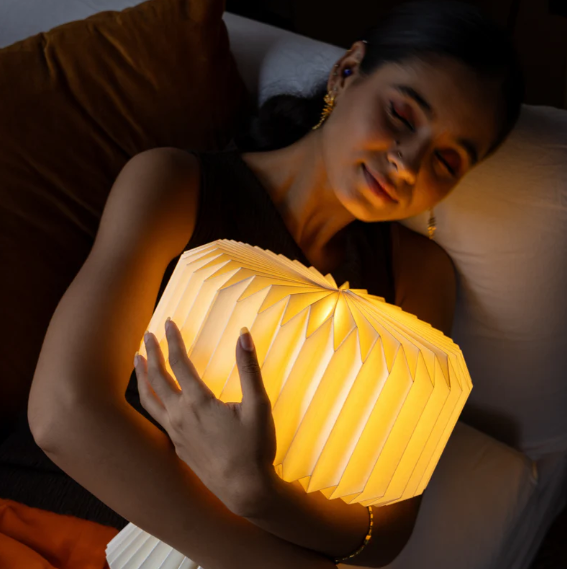 Orilamp - Origami Table Lamp