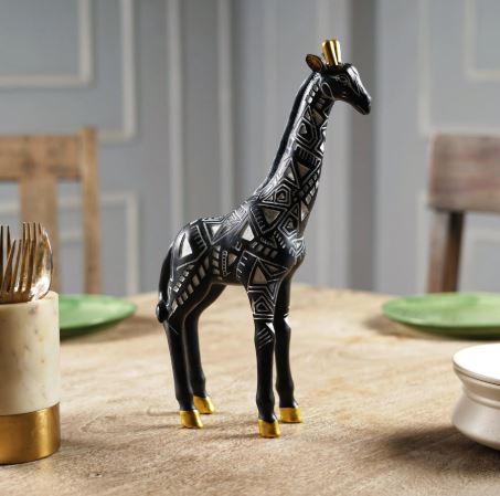Giraffe Grandeur: Tribal Majesty