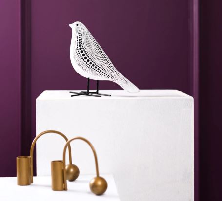 Cosmic Dots: Avian Resin Sculpture