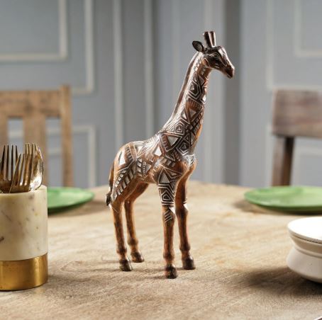 Giraffe Grandeur: Tribal Majesty