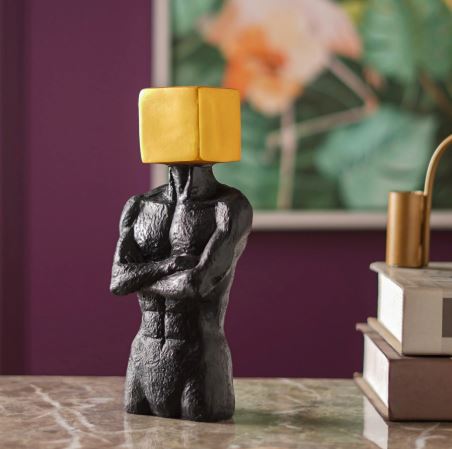 Geometric Marvel: MuscleCraft Accent