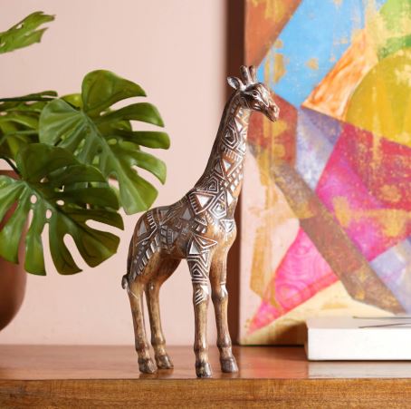 Giraffe Grandeur: Tribal Majesty