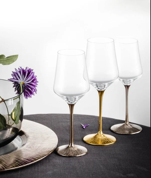 Ravi White Wine Glass, Gold