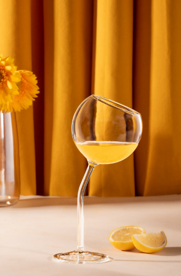 Hunar Bent Glass