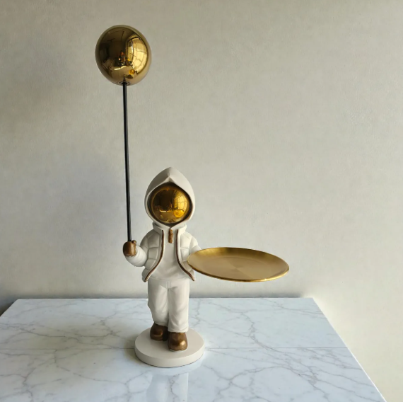 Astronaut Platter With Balloon