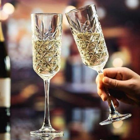 Timeless Champagne Glasses 175ml, Set of 4