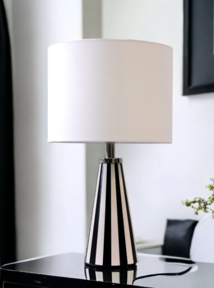 Cleo Resin Table Lamp