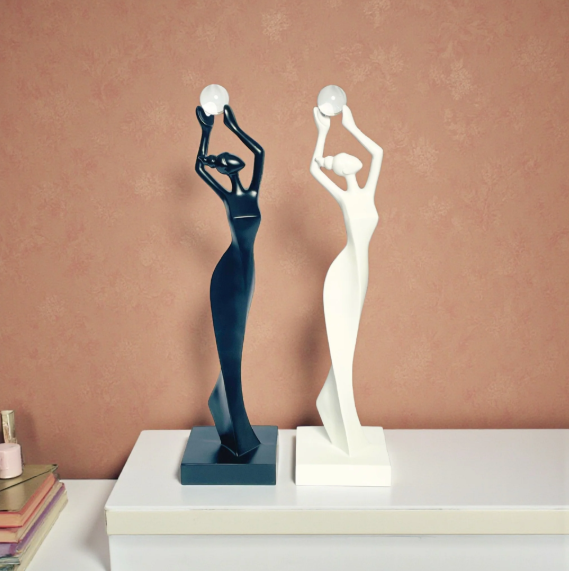 Opulence Lady Showpiece