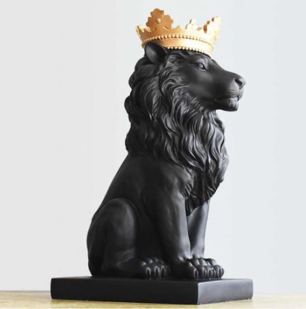 Nordic Minimalist Regal Lion