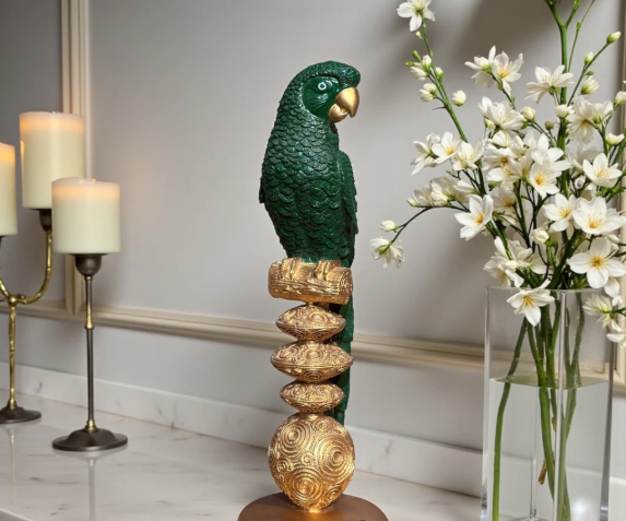 TROPICAL PARROT SCULPTURE