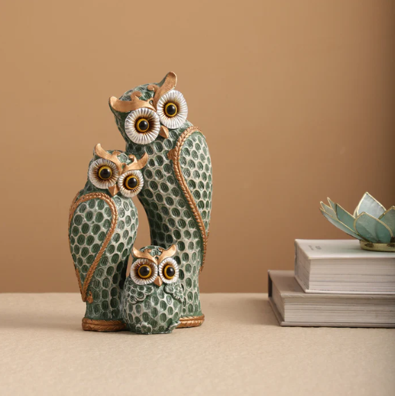 The Loving Owl Family Statue (Green)