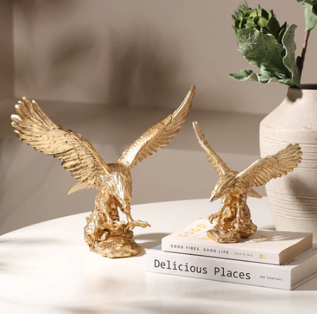 Hunting Eagle Sculpture Small - Gold