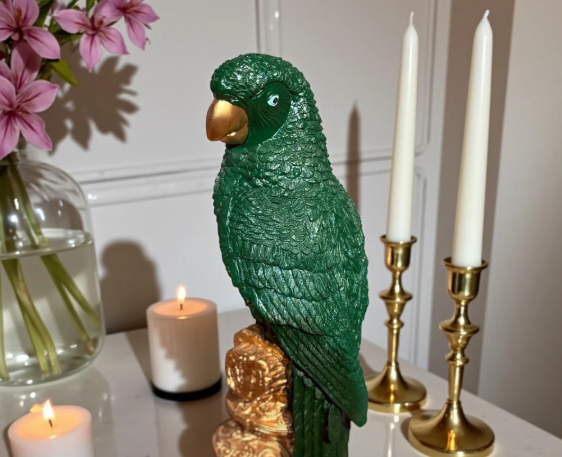 TROPICAL PARROT SCULPTURE