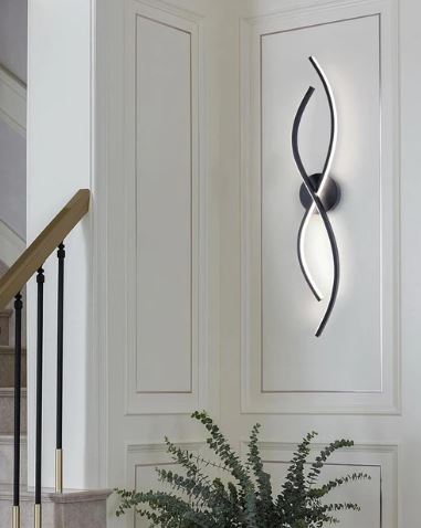 Strip Curve LED Wall Light