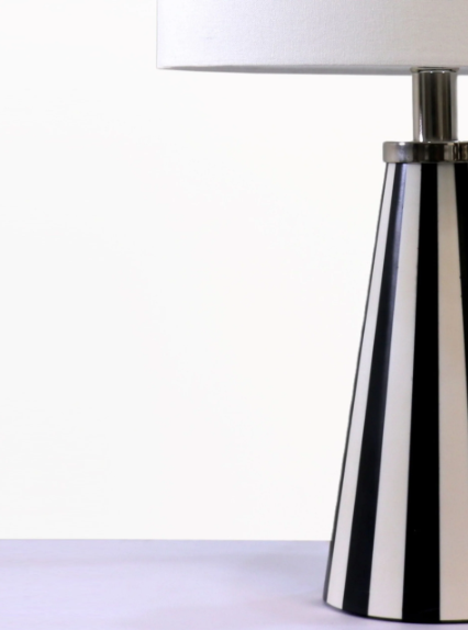 Cleo Resin Table Lamp