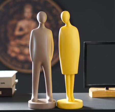 Refined Presence : The Art of Minimal Expression