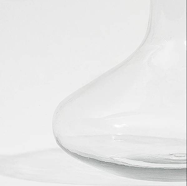 Arken Wine Decanter With Wooden Stopper 1800ml - Clear
