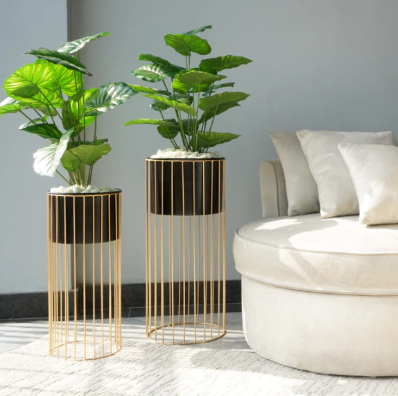 Black & Gold Metal Planters With Stand, Set of 2