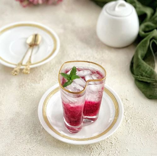 Divine Cocktail Glass with Gold Rim - Set Of 2