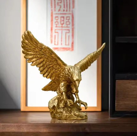Hunting Eagle Sculpture Small - Gold
