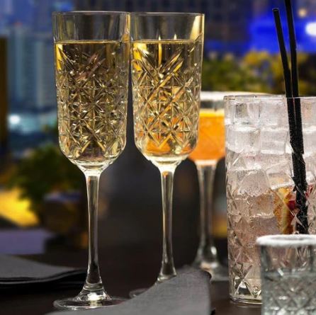 Timeless Champagne Glasses 175ml, Set of 4