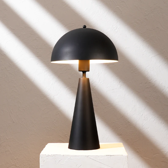 Hoa Sphere Table Lamp