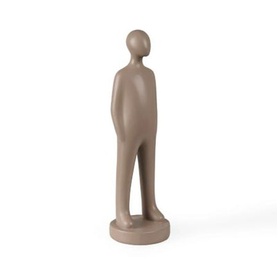 Refined Presence : The Art of Minimal Expression
