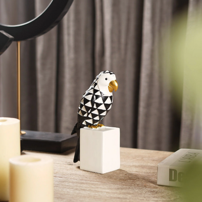Cockatoo Symphony: Geometric Resin Beauty