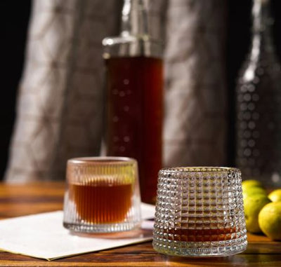 Modern Art Sparkling Spinny Drinking Glasses