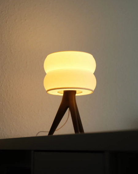 gyroid table lamp