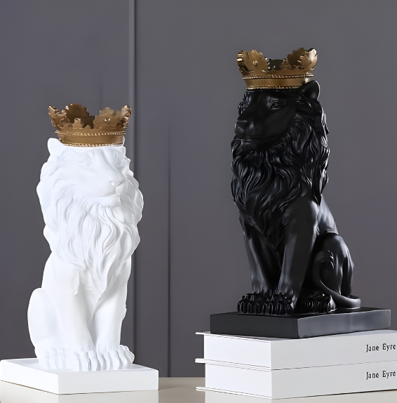 Nordic Minimalist Regal Lion