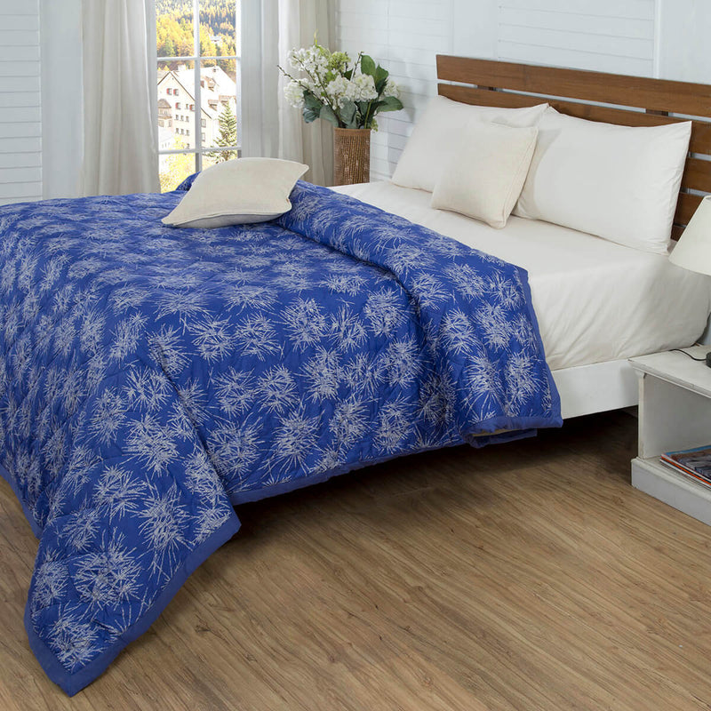 Spikes Print Blue 6 Pcs Double Quilt Set