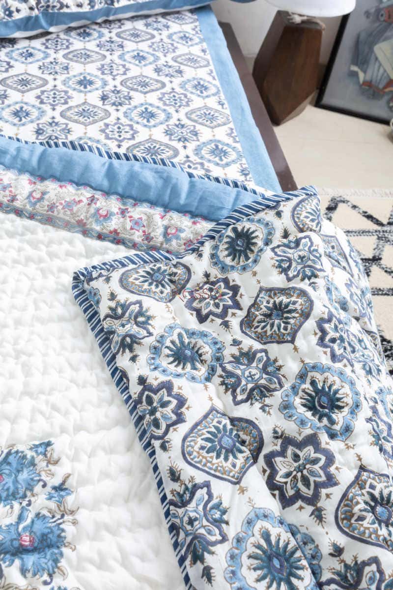 Smalt Blue Single Bed Quilt