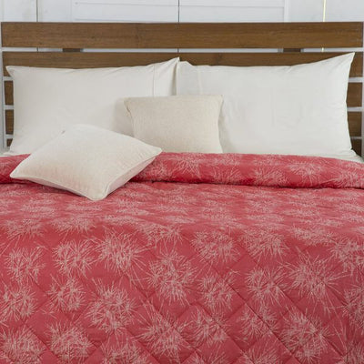 Spikes Print Red 6 Pcs Double Quilt Set