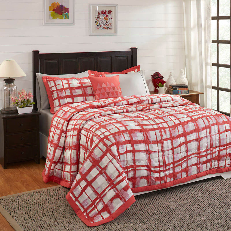 Zafting Lines Red 7 Pcs Double Quilt Set