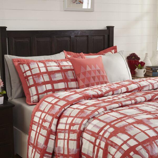 Zafting Lines Red 7 Pcs Double Quilt Set