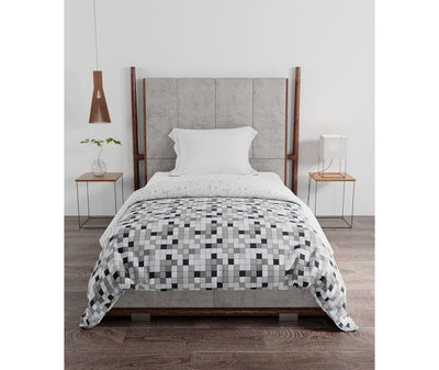 Monochromatic Checkered Print Single Size Comforter (100% Cotton, Reversible)