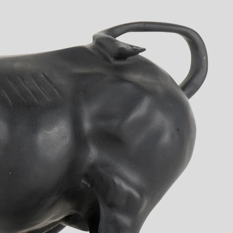 Surreal Charging Bull (9462)