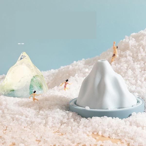 SNOW MOUNTAIN ICE MOULD - SET OF 6