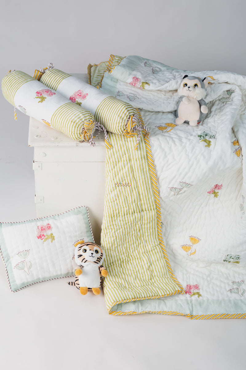 Powder Ash Flower Baby Quilt Set