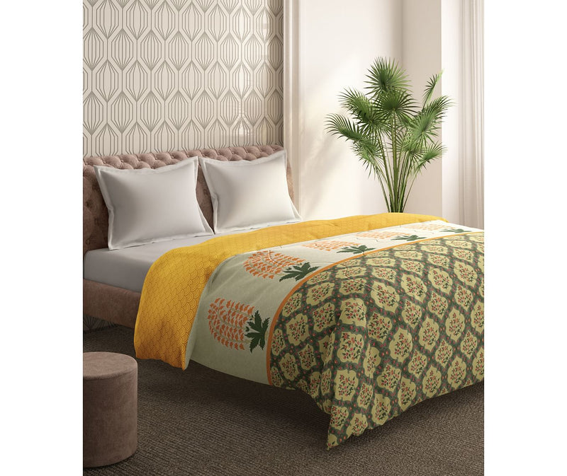 Traditional Yellow & Green Motif Double Size Comforter (100% Cotton, Reversible)