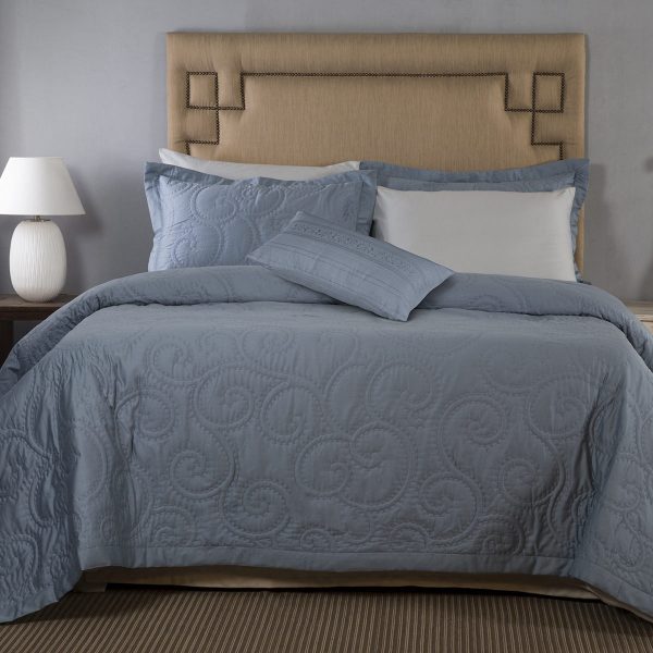 Mesh Blue 7 Pcs Double Quilt Set