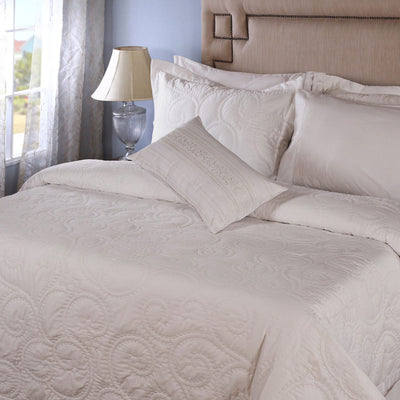 Mesh White 7 Pcs Double Quilt Set