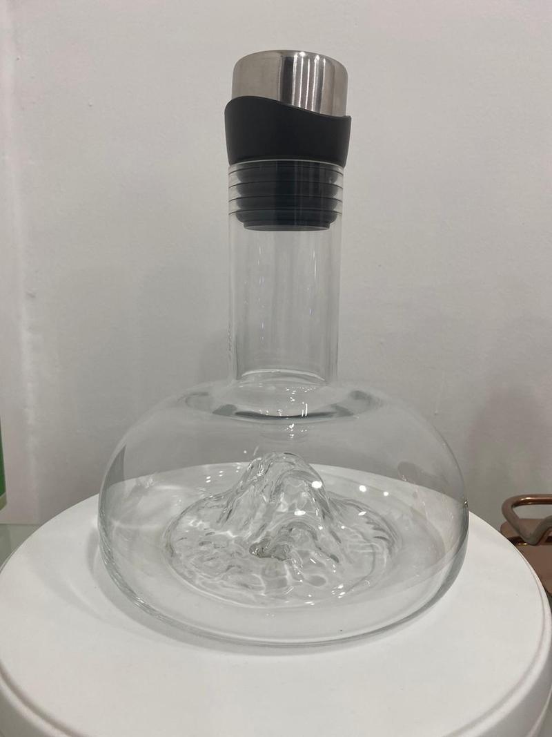 GLACIER BREATHER DECANTER