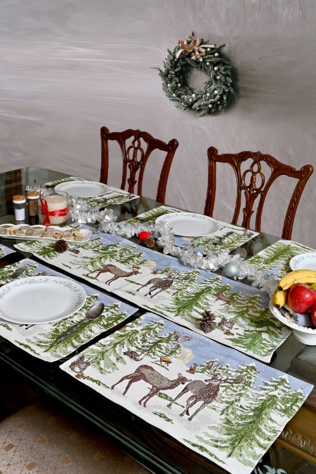 SNOW TOPS TABLE MAT SET - 6 TABLE MATS & 1 RUNNER, GREEN